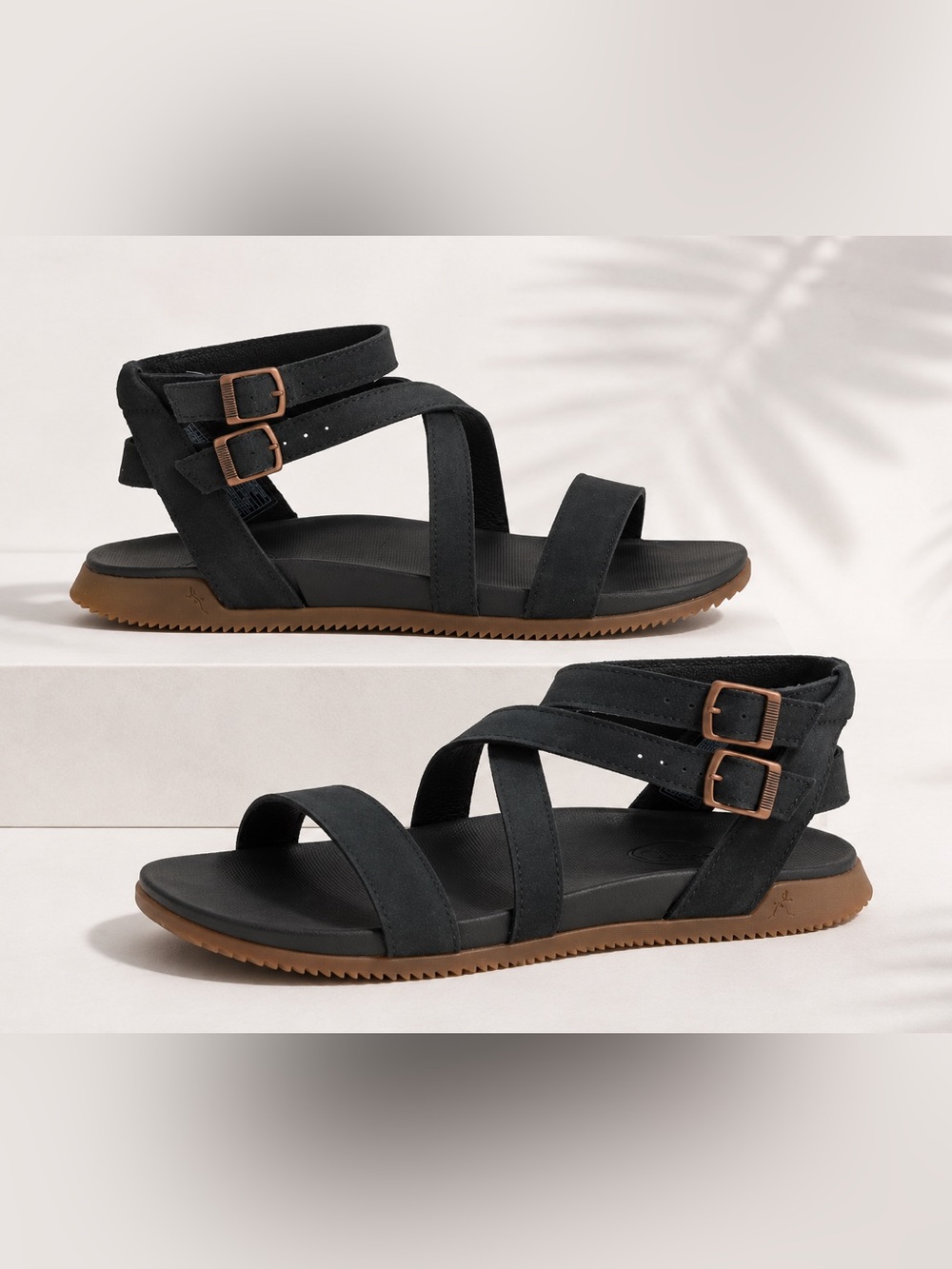 Chaco rose Women's Black Strappy Buckle Sandals size 10